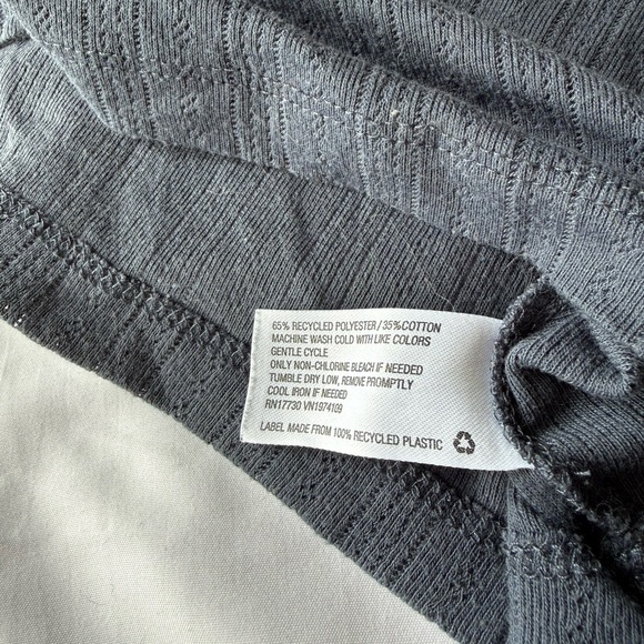 Colsie • Ribbed Two-Piece Cropped Pajama Set - Picture 5 of 6